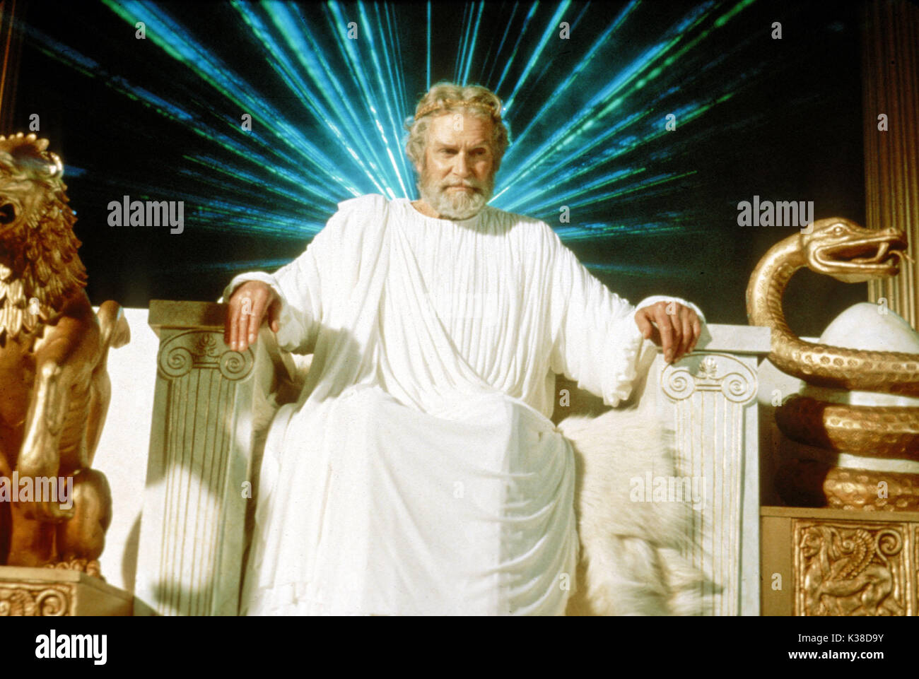 CLASH OF THE TITANS LAURENCE OLIVIER as Zeus     Date: 1981 Stock Photo