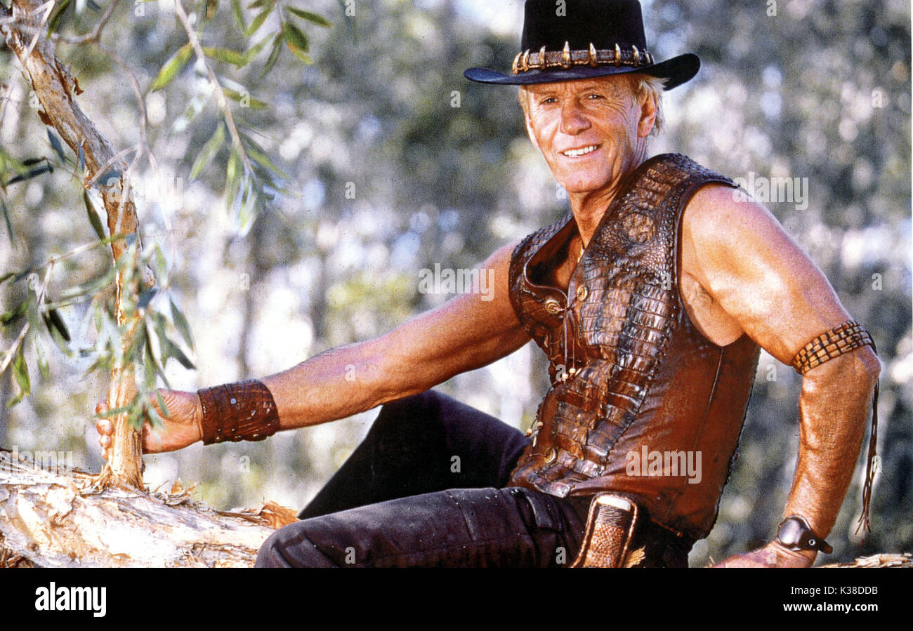 CROCODILE DUNDEE IN LOS ANGELES PAUL HOGAN, Date 2001 Stock Photo Alamy