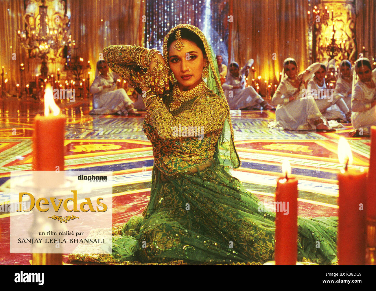 DEVDAS [INDIAN/2002] MADHURI DIXIT as 'Chandramuhki' DIRECTOR: SANJAY LEELA BHANSALI SUBJECT: BOLLYWOOD, INDIAN FILM     Date: 2002 Stock Photo