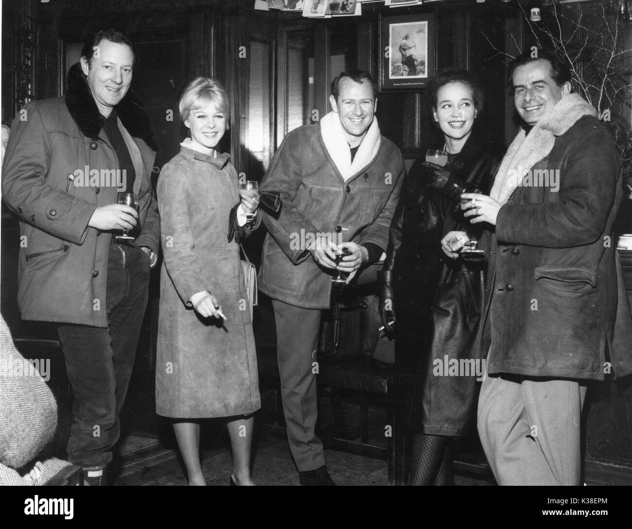 THE WORLD TEN TIMES OVER L-R PRODUCER MICHAEL LUKE, ACTORS JUNE RITCHIE, EDWARD JUDD, SYLVIA SYMS AND DIRECTOR WOLF RILLA Stock Photo