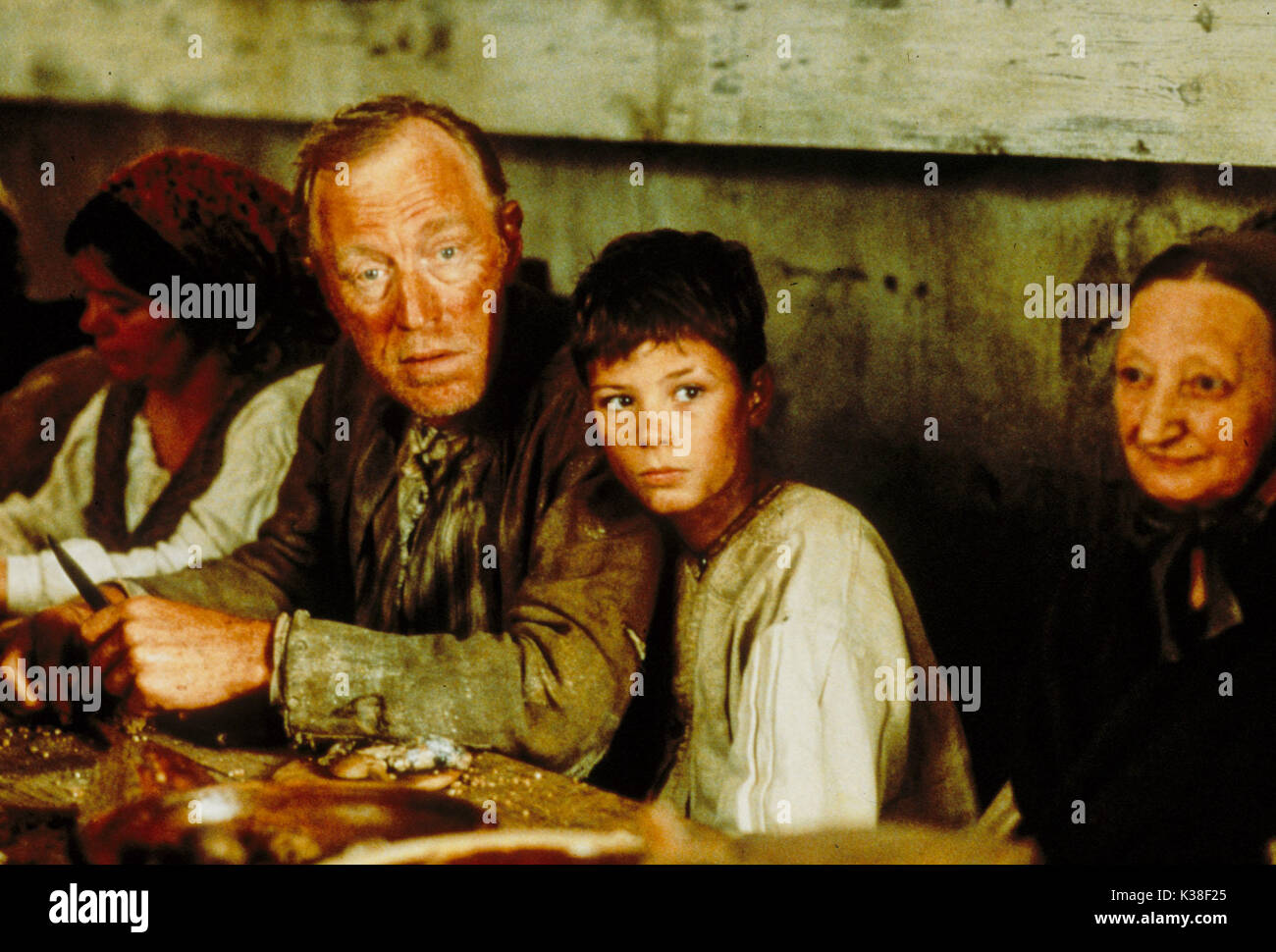 PELLE THE CONQUEROR MAX VON SYDOW AND PELLE HVENEGAARD Date: 1989 Stock ...