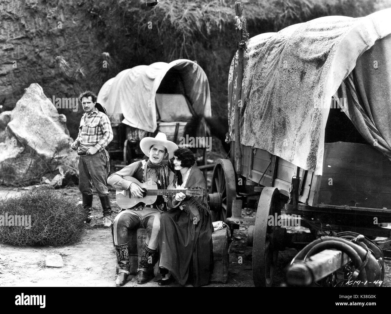 WAGON MASTER L-R: AL FERGUSON, KEN MAYNARD AND EDITH ROBERTS Stock Photo