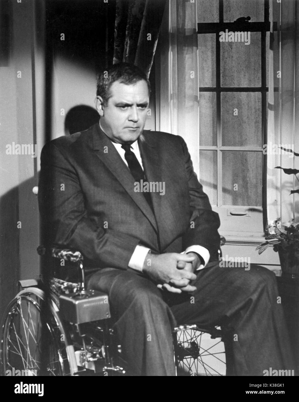 Ironside raymond burr hi-res stock photography and images - Alamy