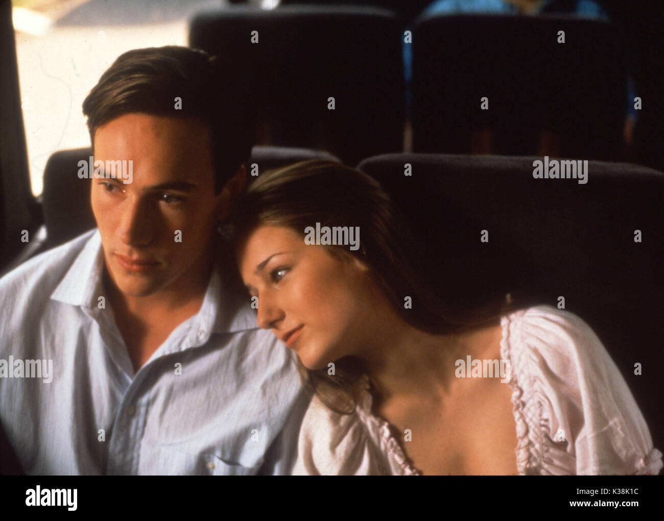 HERE ON EARTH CHRIS KLEIN AND LEELEE SOBIESKI     Date: 2000 Stock Photo