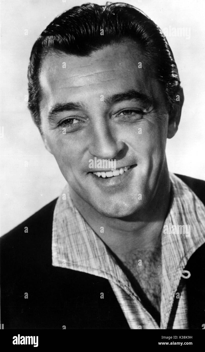 ROBERT MITCHUM Stock Photo: 156928061 - Alamy