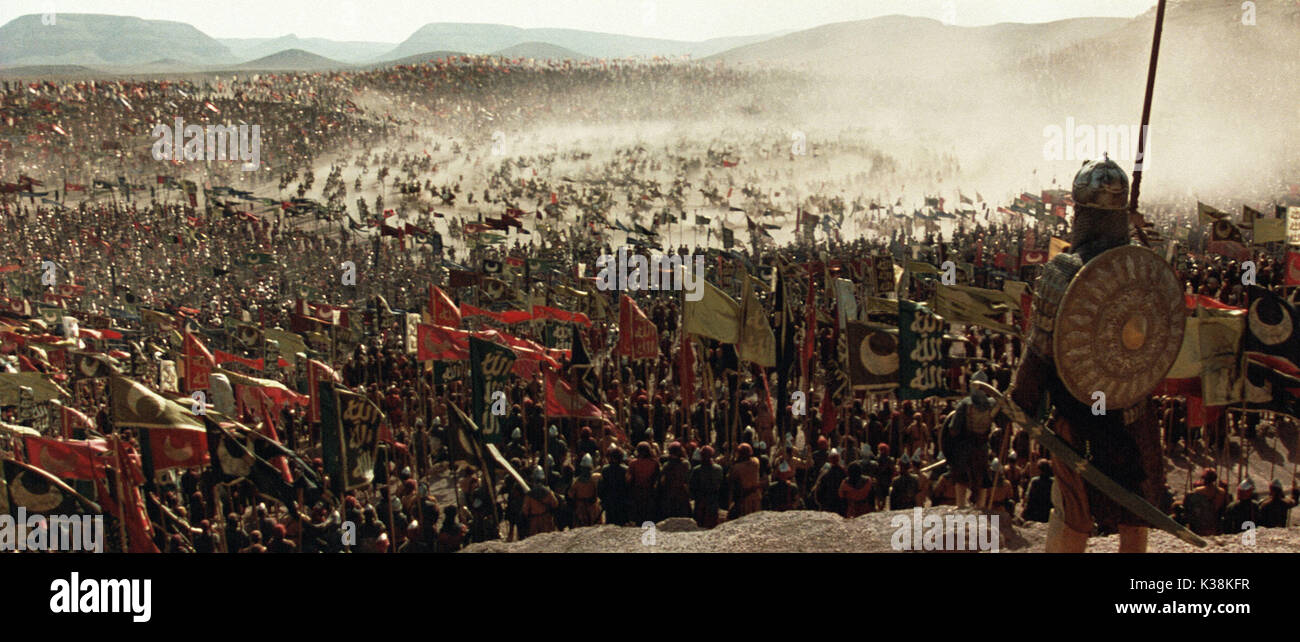 KINGDOM OF HEAVEN The massive Saracen army, a tremendous force of cavalry, holds their position outside the walls of Jerusalem.     Date: 2005 Stock Photo