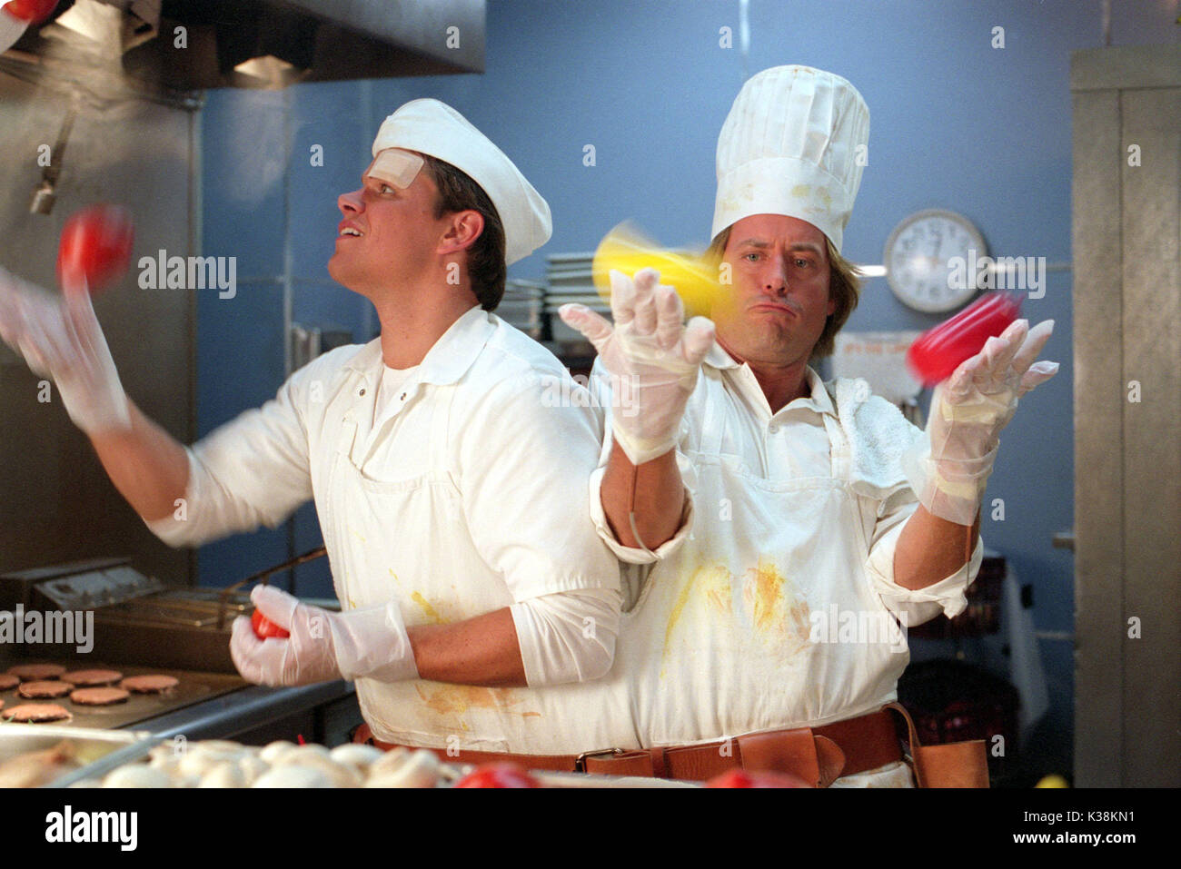 STUCK ON YOU MATT DAMON AND GREG KINNEAR     Date: 2003 Stock Photo