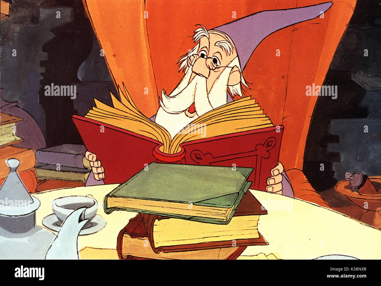 THE SWORD IN THE STONE MERLIN     Date: 1963 Stock Photo