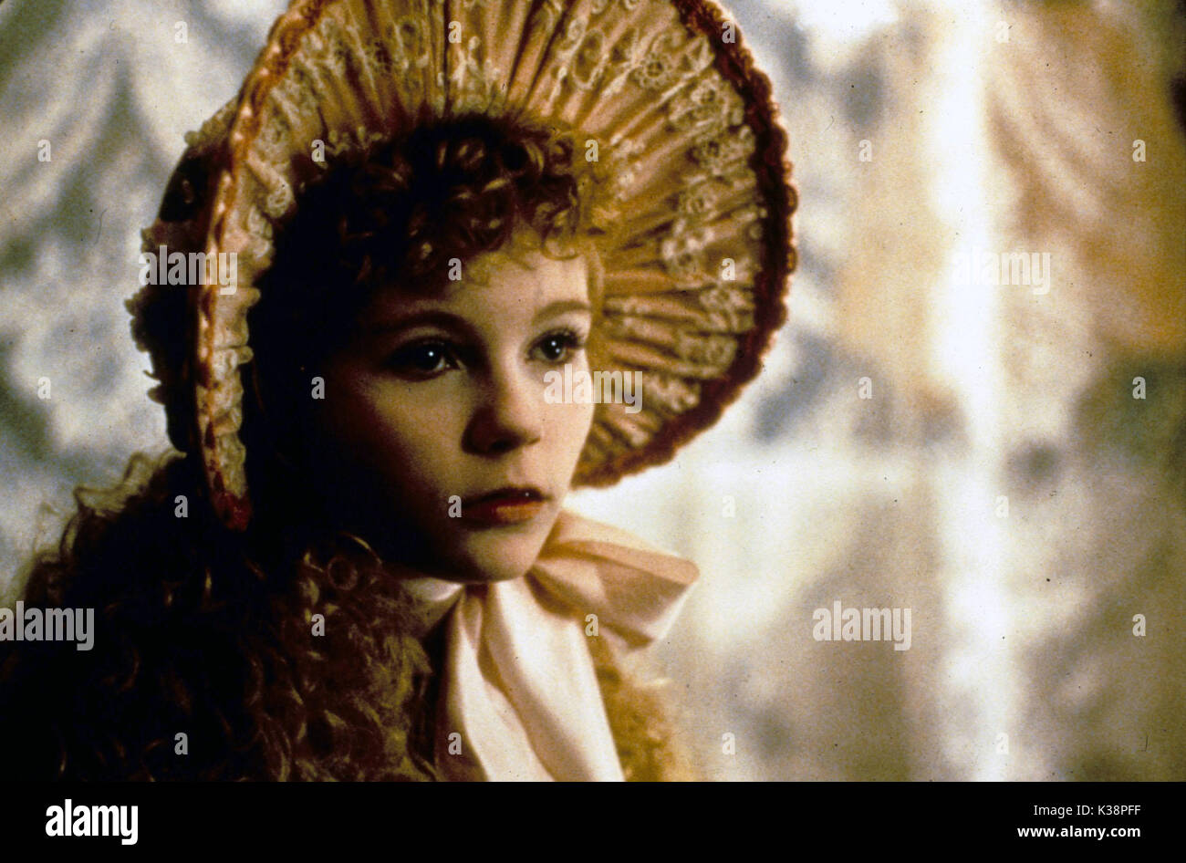 INTERVIEW WITH THE VAMPIRE THE VAMPIRE CHRONICLES KIRSTEN DUNST Date