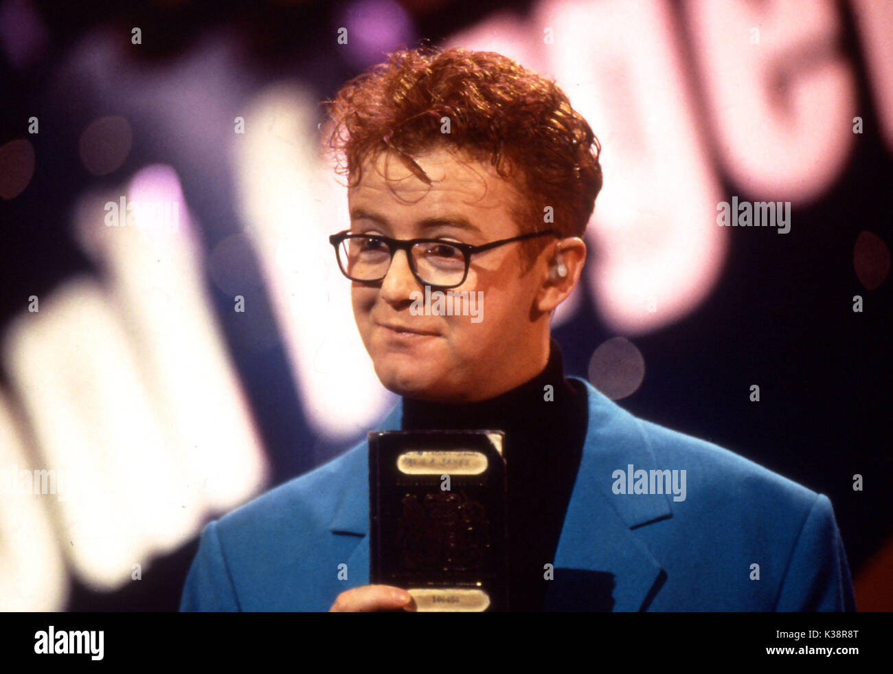 DON'T FORGET YOUR TOOTHBRUSH  [BR GAME SHOW 1994-]  CHRIS EVANS [host] Stock Photo