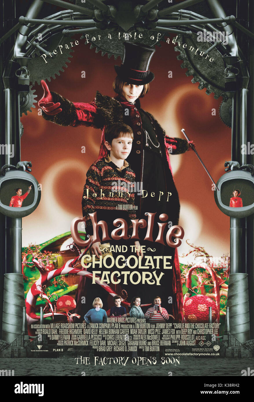 Charlie chocolate factory movie hi-res stock photography and images - Alamy