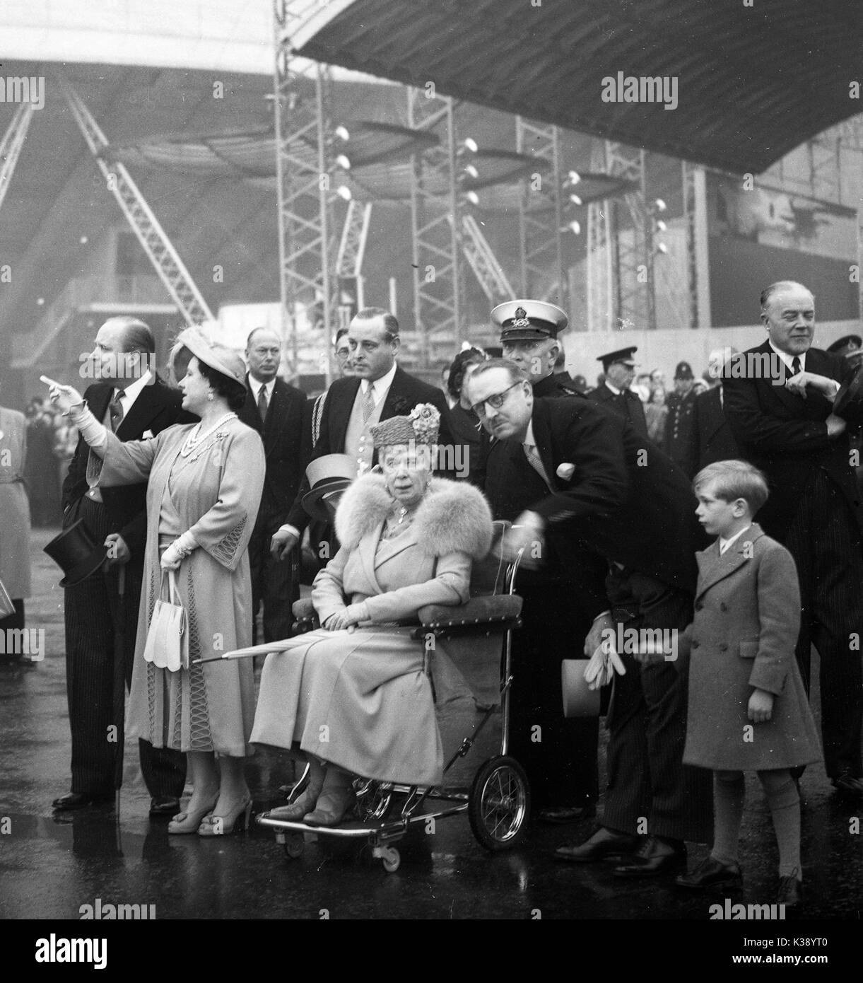 5th May 1951: Queen Elizabeth the Queen Mother, Queen Mary , Prince Henry the  Duke of Gloucester during a visit to the Festival of Britain on the South Bank in London 5th May 1951. Stock Photo