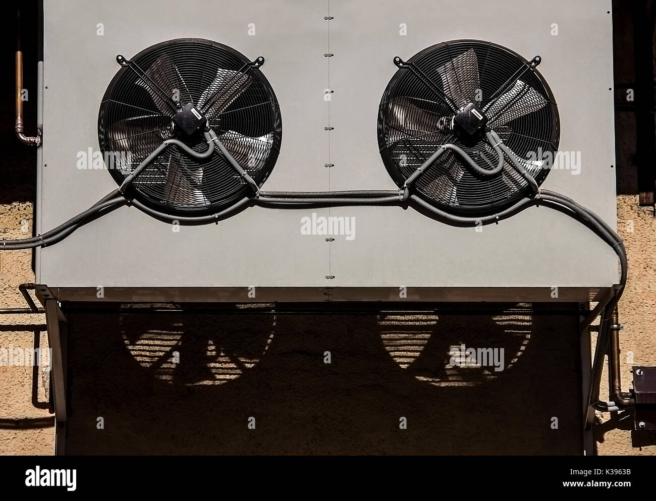 Outdoor air conditioning unit hires stock photography and images Alamy