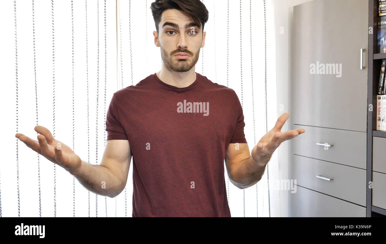 Man confused hi-res stock photography and images - Alamy