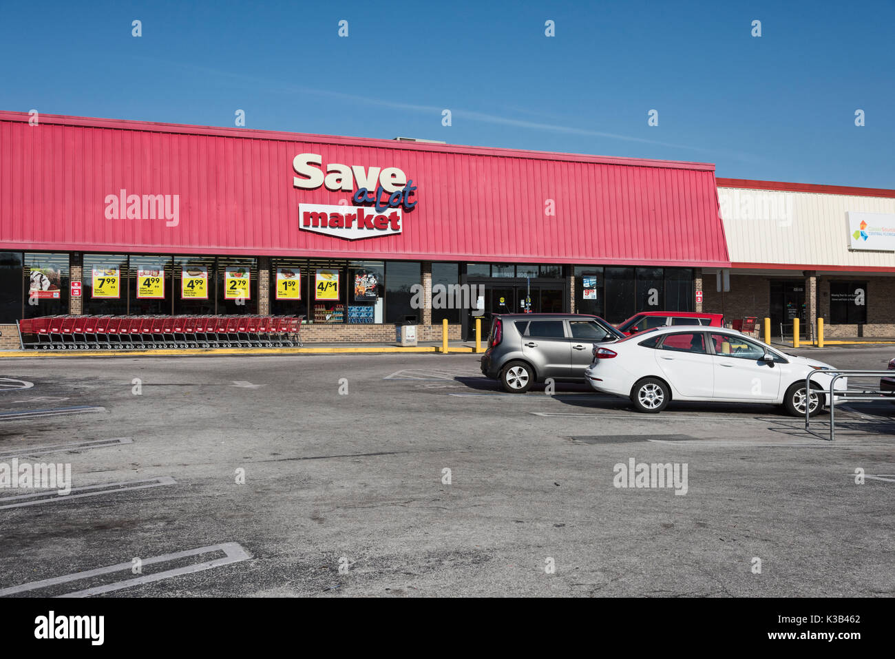 Save Alot Market Leesburg, Florida USA Stock Photo