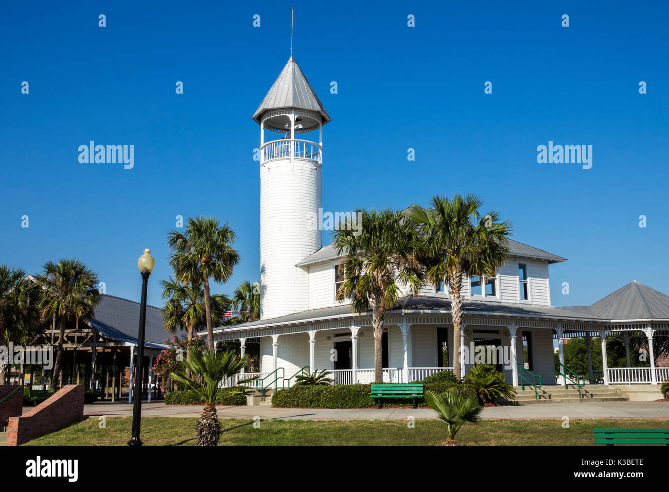 Mary ross waterfront park hires stock photography and images Alamy