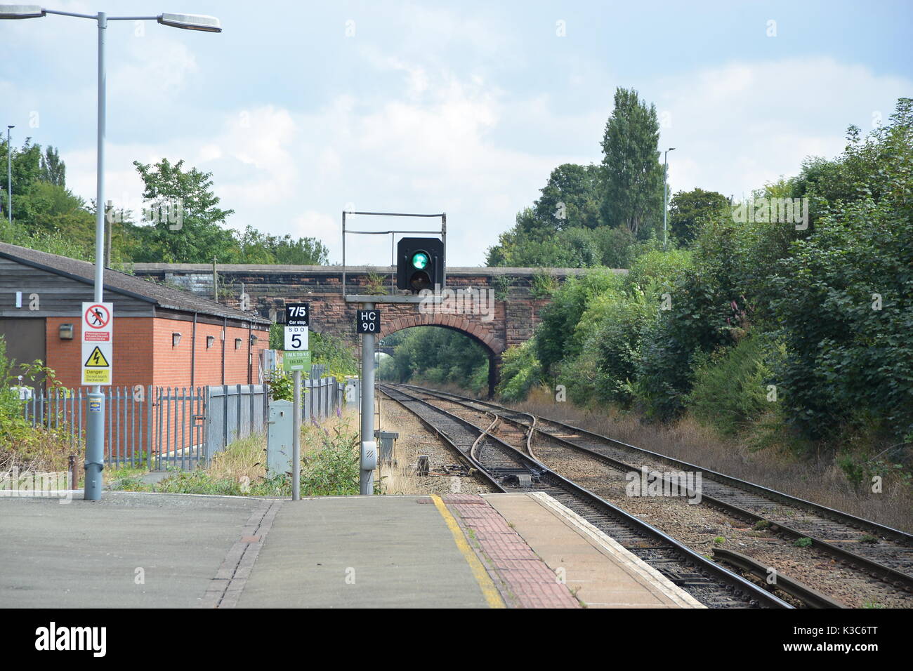 Hunts Cross Merseyrail Stock Photo Alamy