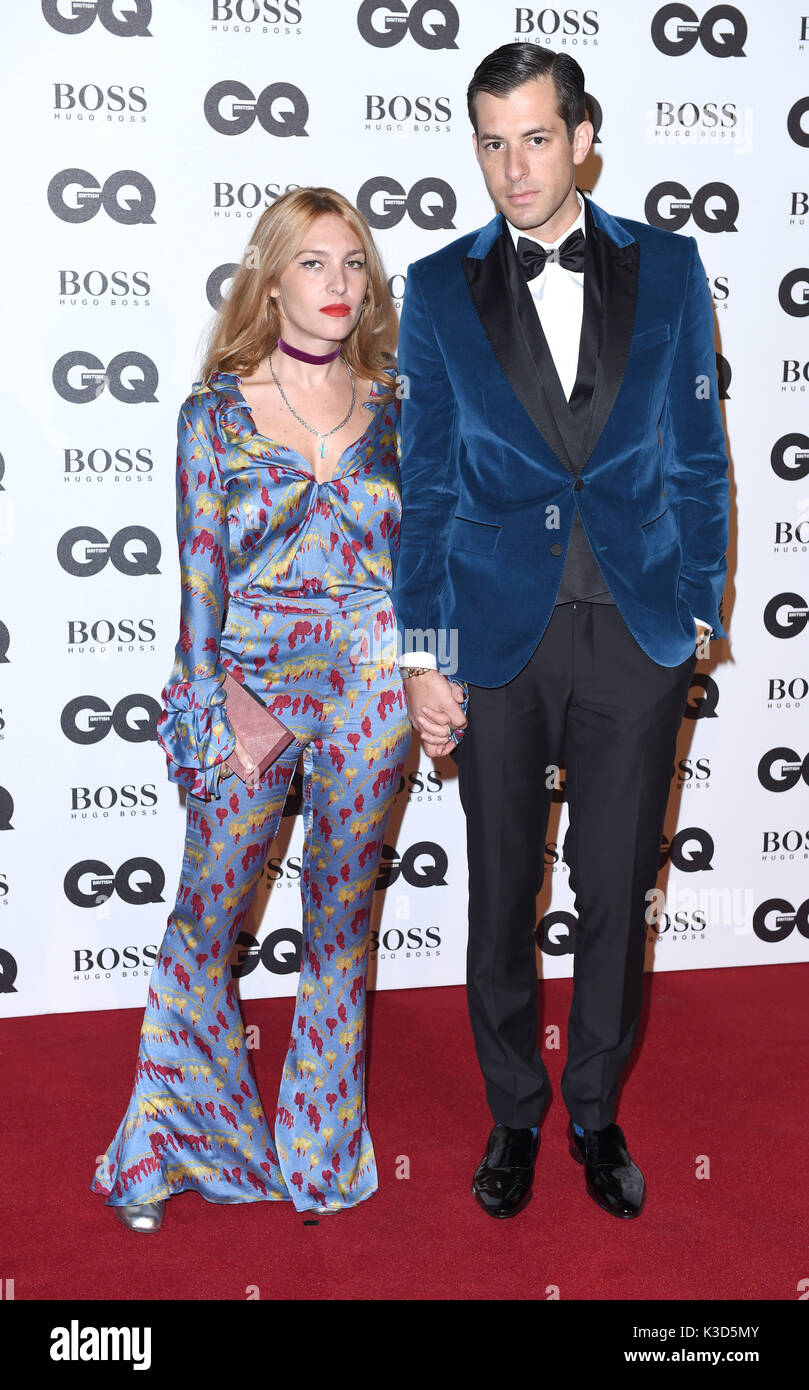 Photo Must Be Credited ©Alpha Press 079965 06/09/2016 Josephine De La Baume and Mark Ronson GQ Men Of The Year Awards 2016 Tate Modern London Stock Photo