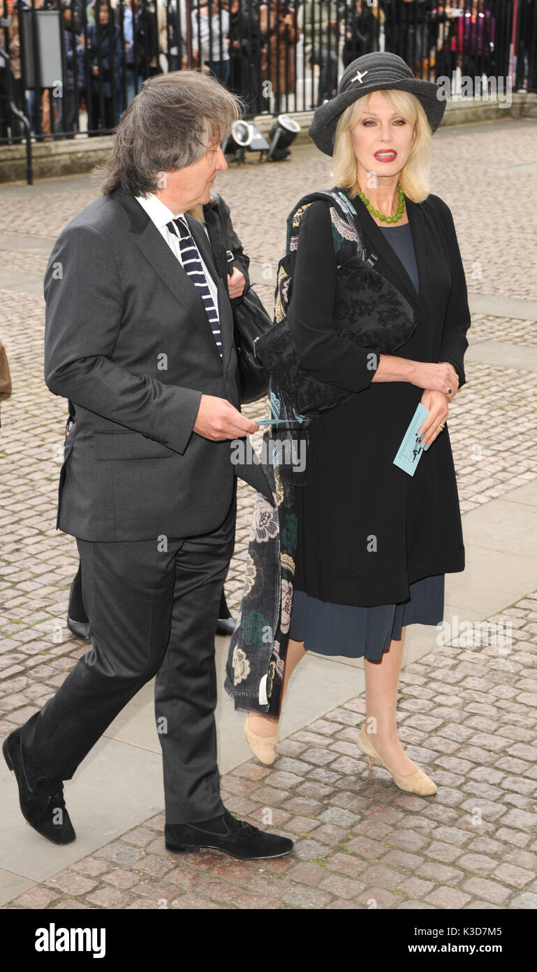 Photo Must Be Credited C Alpha Press 079965 27 09 2016 Joanna Lumley Stock Photo Alamy