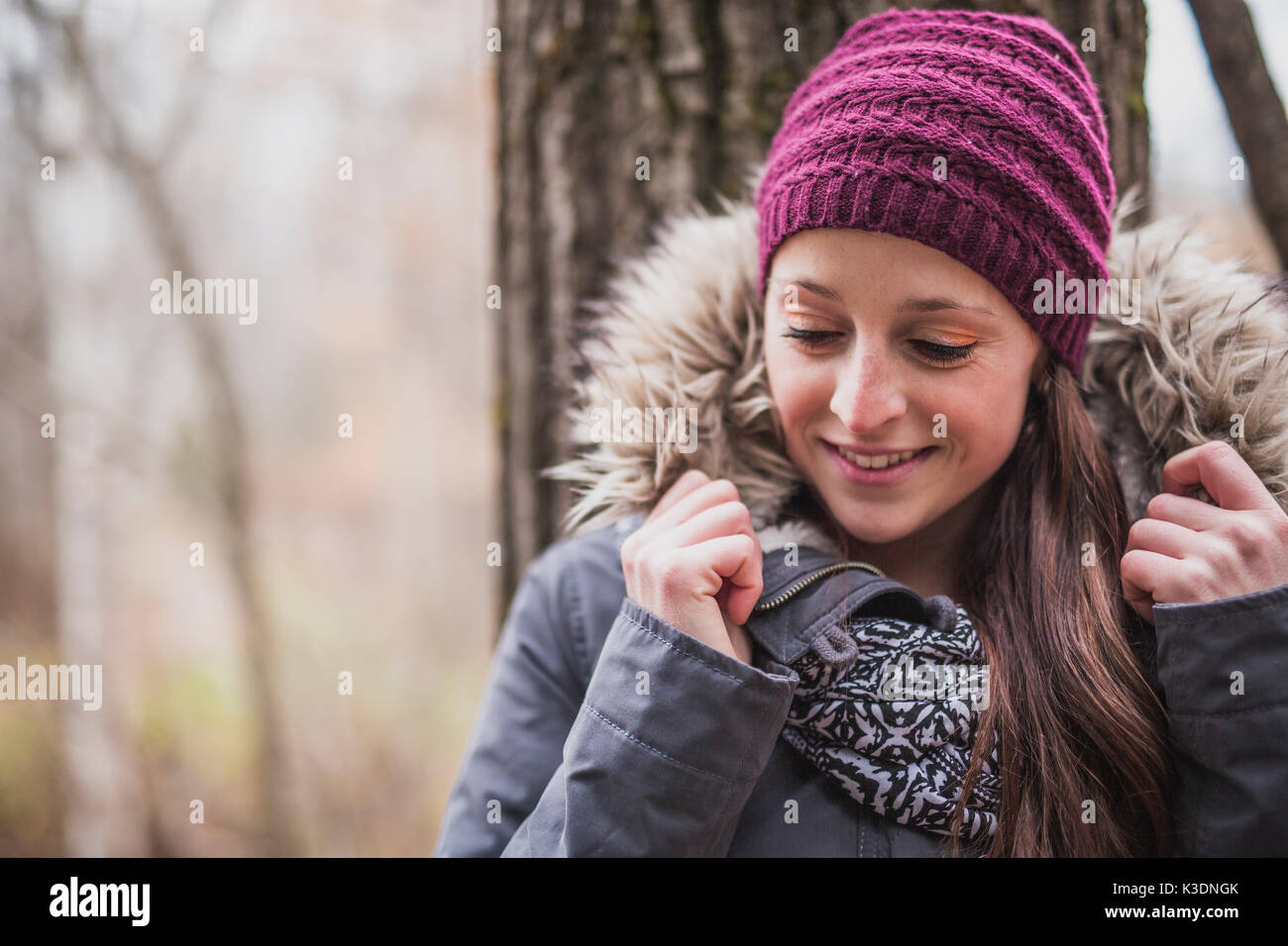 November Woman Autumn Woman in fall time of november month Stock Photo - Alamy