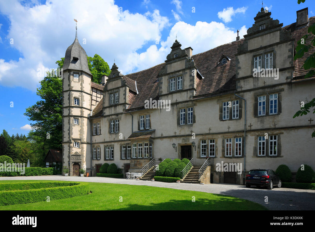Moated castle Wendlinghausen in the style of the Weser Renaissance in Dörentrup, Weser mountainous country, North Rhine-Westphalia, Stock Photo