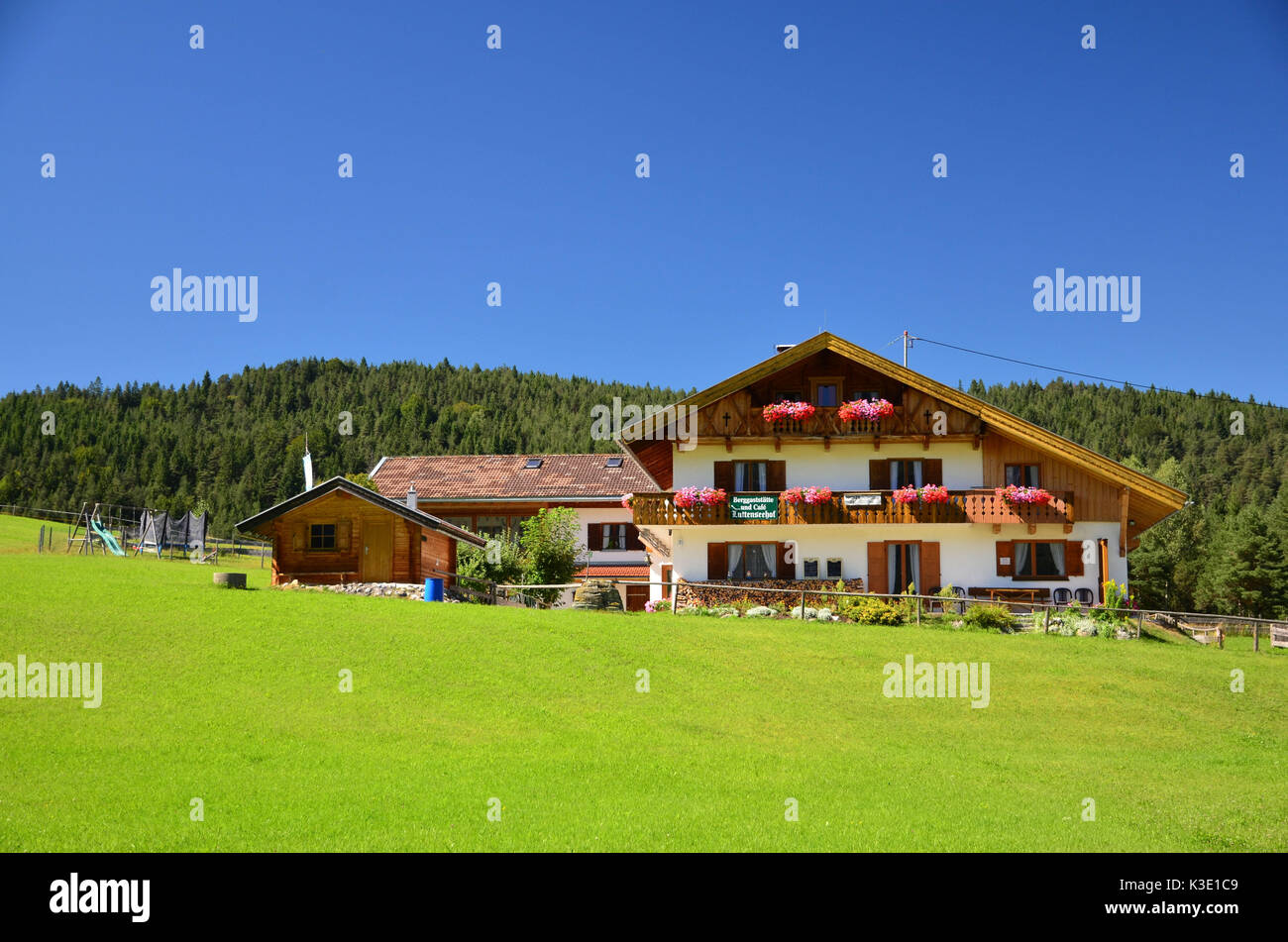 Deutschland, Bayern, Isartal, Mittenwald, Kranzberggebiet, Berggaststätte, Luttenseehof, Stock Photo