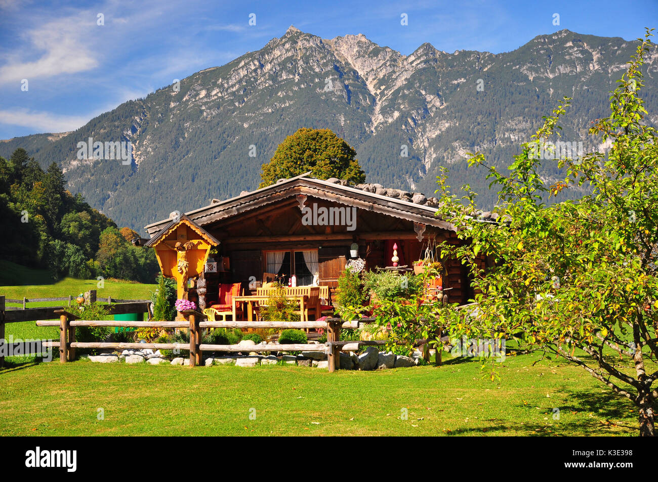 Deutschland, Bayern, Garmisch-Partenkirchen, HolzhÃ¼tte, Kramer, Stock Photo