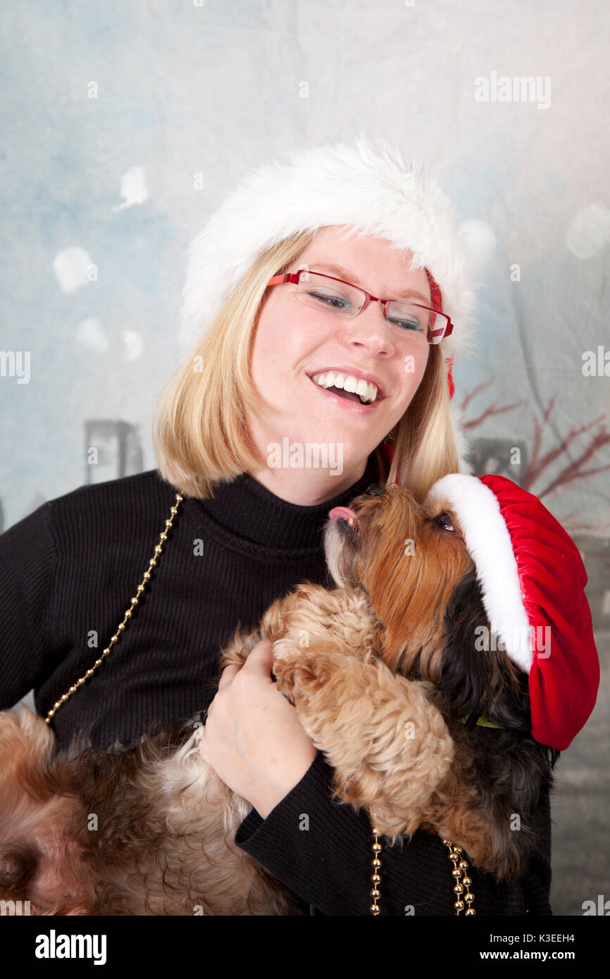 Woman santa hat hi-res stock photography and images - Alamy