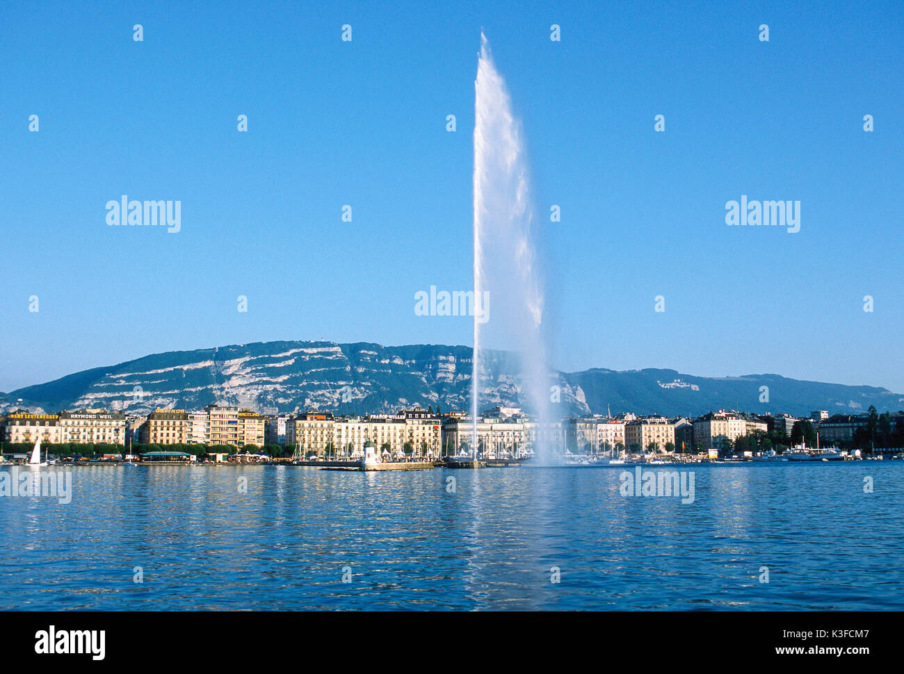 Water jet on Lake Geneva in front of Geneva, Switzerland Stock Photo