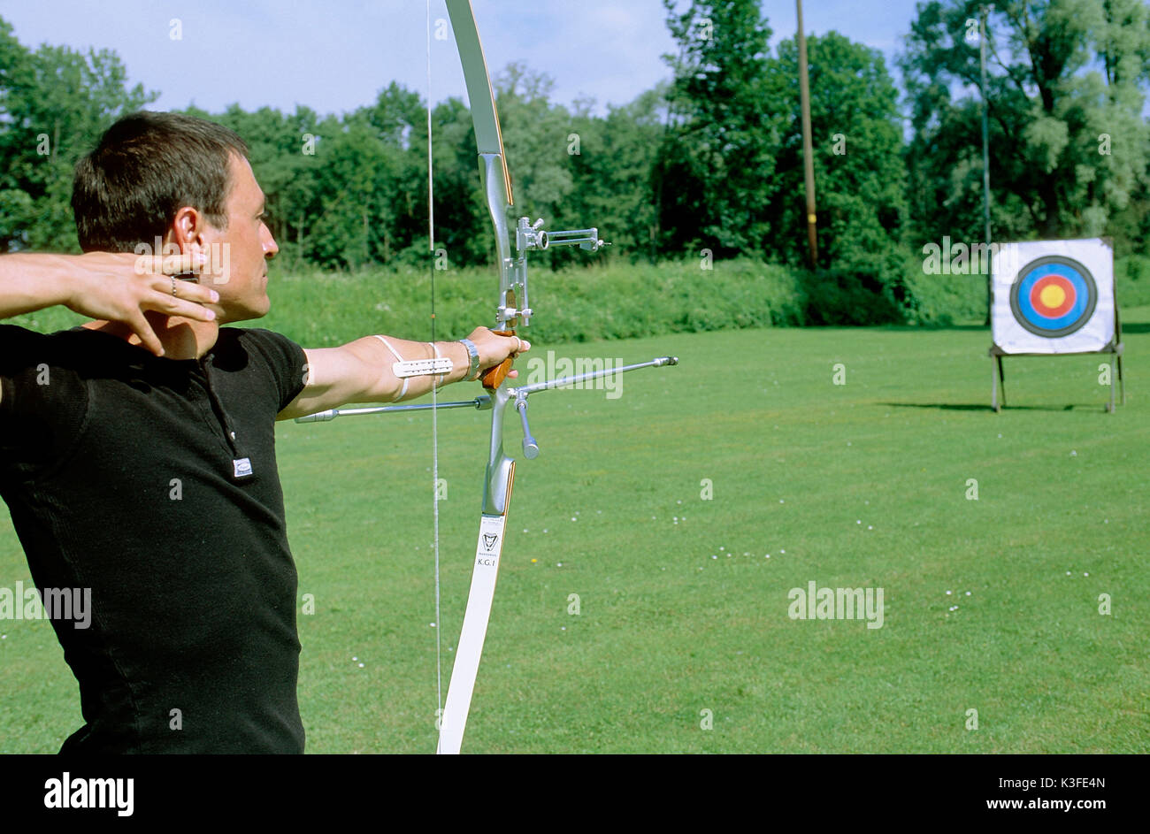 Archer target hires stock photography and images Alamy