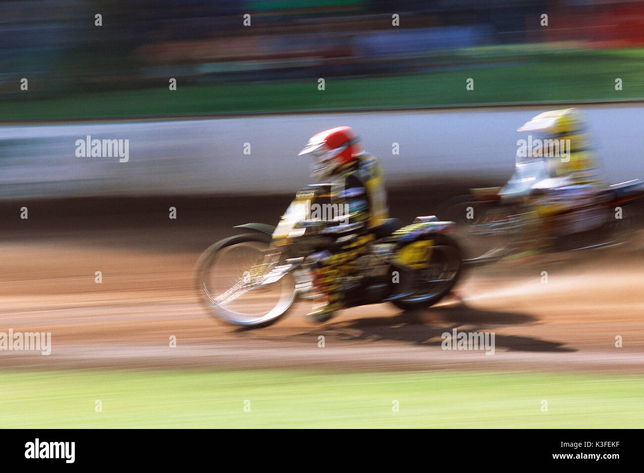 dirt track race Stock Photo Alamy
