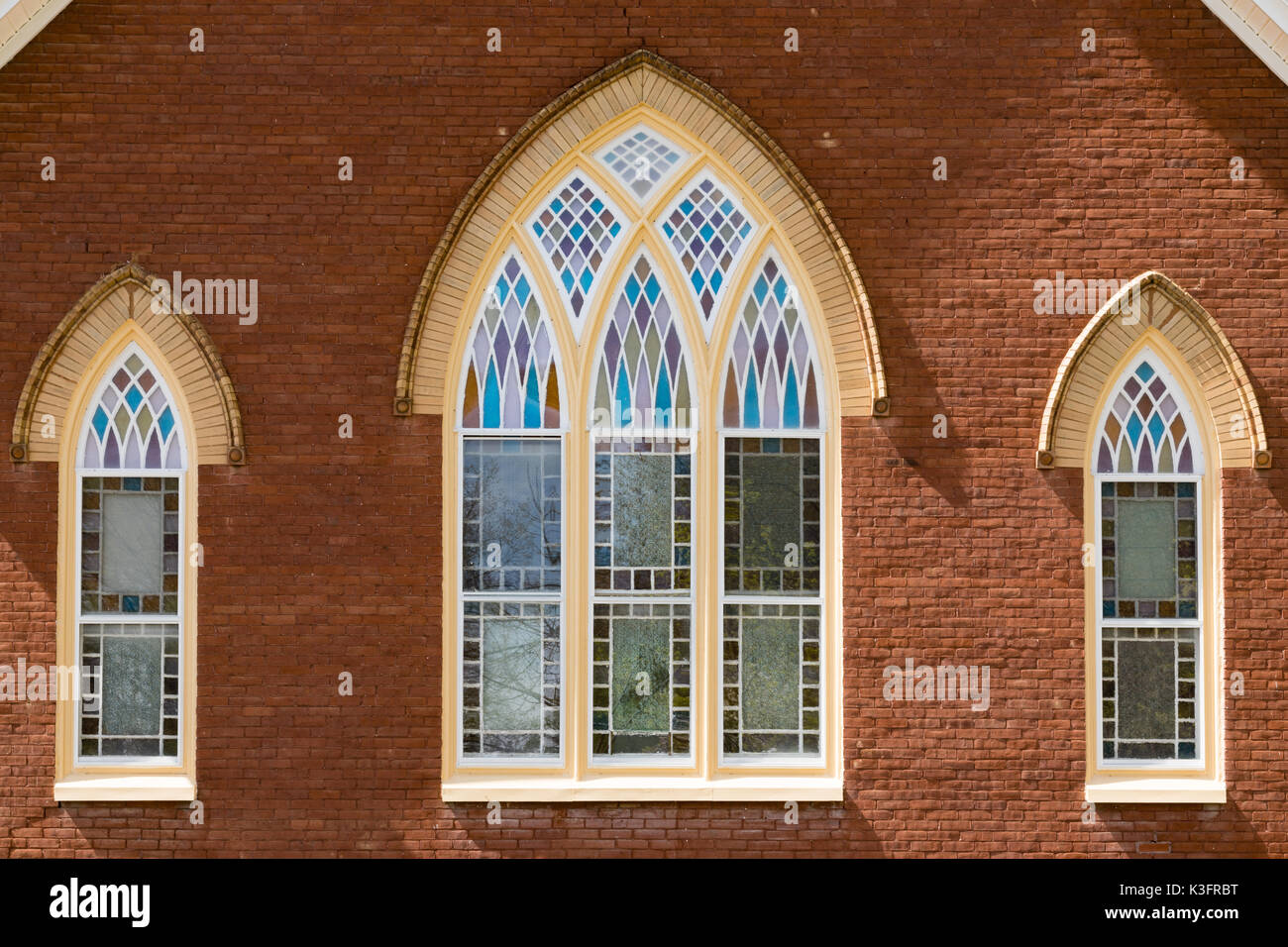 Arched windows outside exterior hi-res stock photography and images - Alamy
