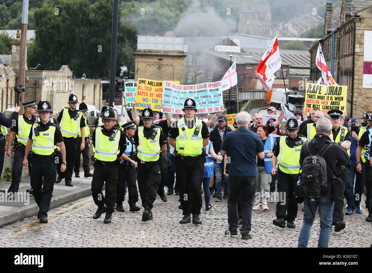 Keighley, UK. 2nd September, 2017. Police officers outnumber members of ...