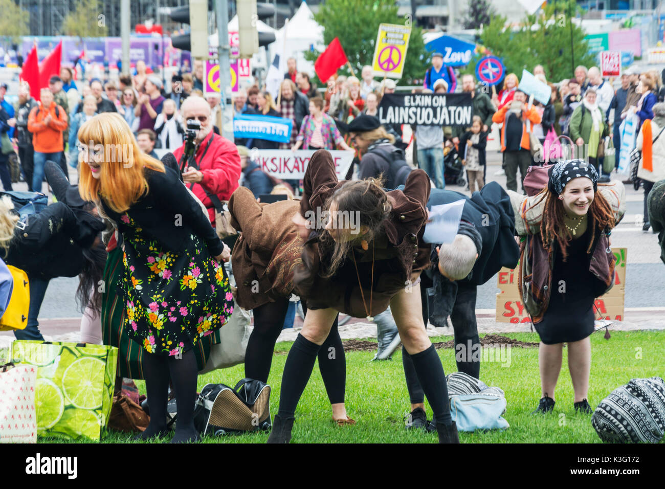 Women bend skirt hi-res stock photography and images - Alamy