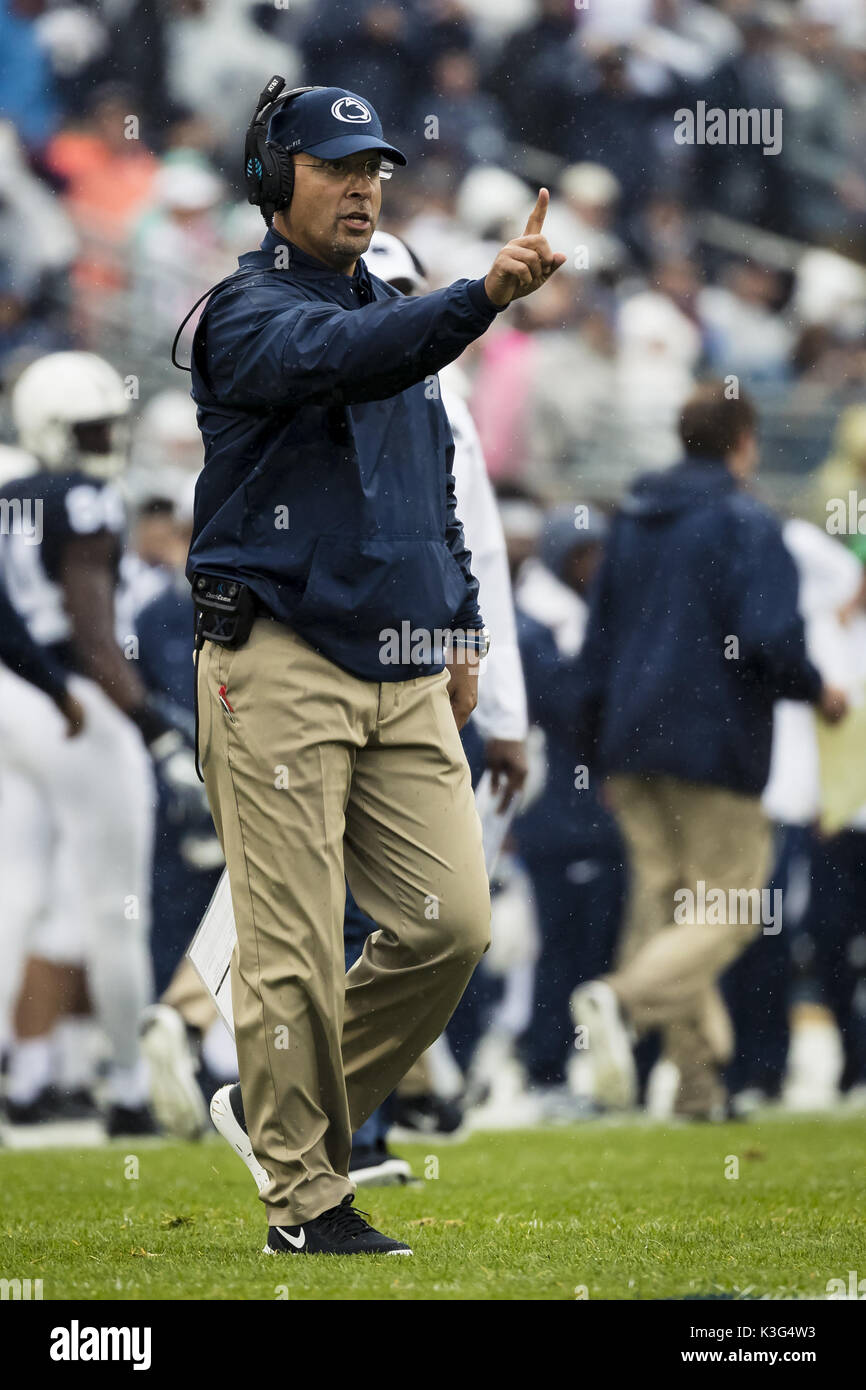 University Park, Pennsylvania, USA. 2nd Sep, 2017. September 02, 2017: Penn State Nittany Lions head coach James Franklin gives instruction during the NCAA football game between Penn State Nittany Lions and Akron Zips at Beaver Stadium in University Park, Pennsylvania. Credit: Scott Taetsch/ZUMA Wire/Alamy Live News Stock Photo