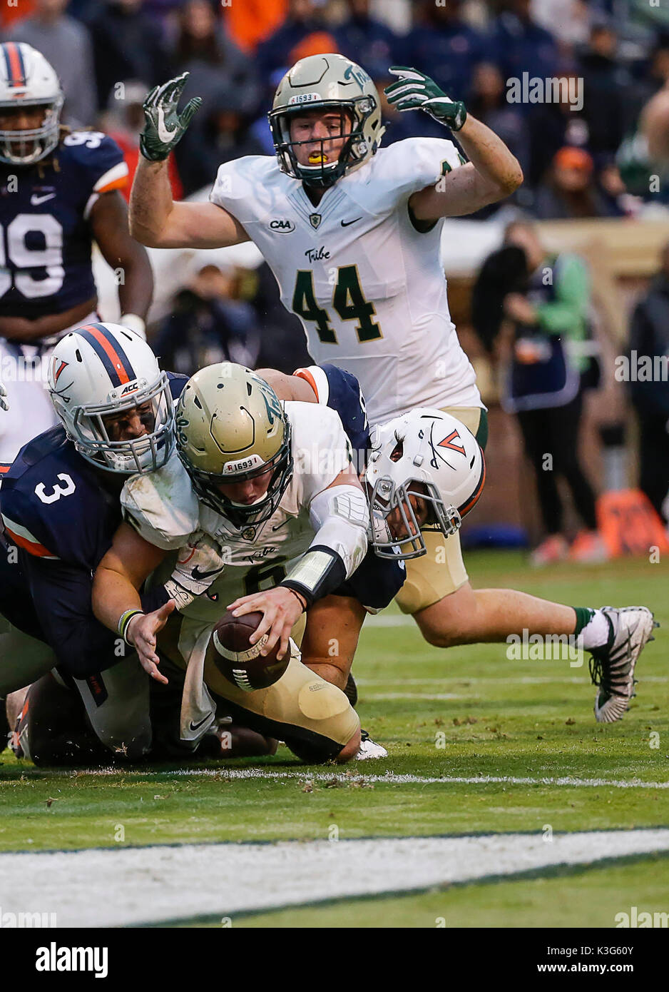 Charlottesville, Virginia, USA. 2nd Sep, 2017. William & Mary Tribe QB