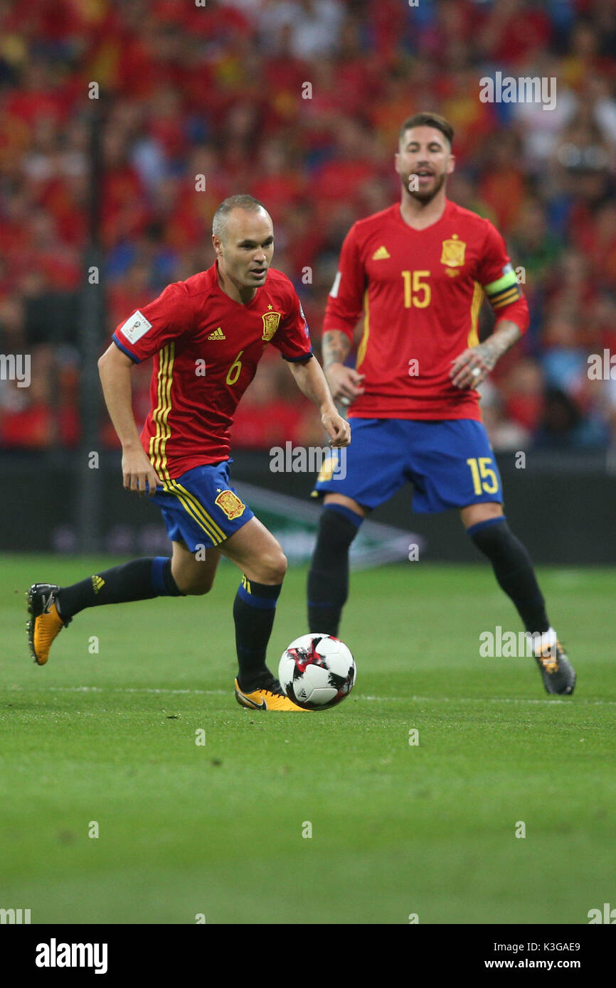 Madrid, Spain. 2nd September, 2017. FIFA 2018 World Cup Qualifier. Group G. Match between Spain vs Italy. Iniesta in action during the match. Credit: marco iacobucci/Alamy Live News Stock Photo