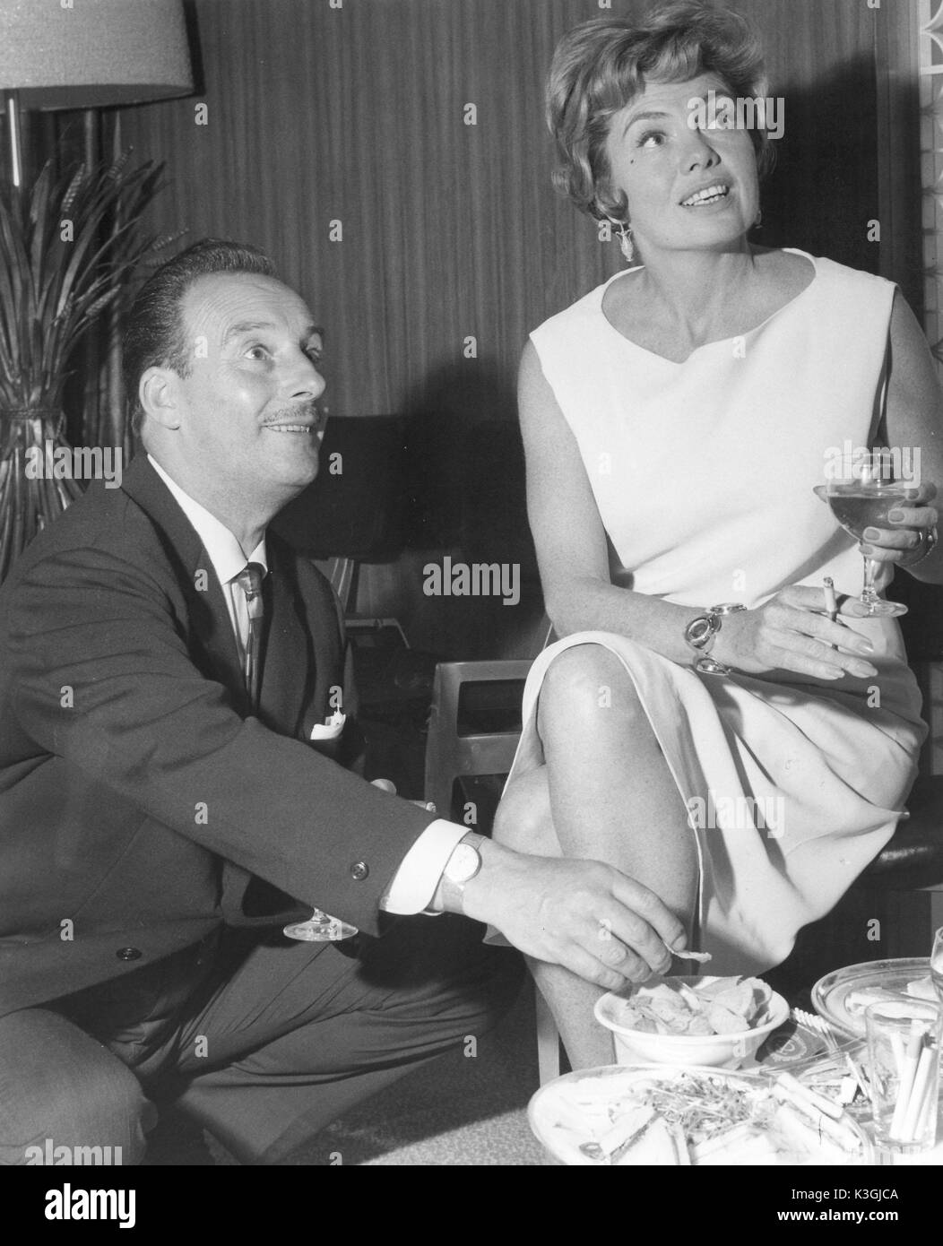 VAL GUEST AND YOLANDE DONLAN AT THE PREMIERE PARTY OF THE V.I.P.'S IN 1963 Stock Photo