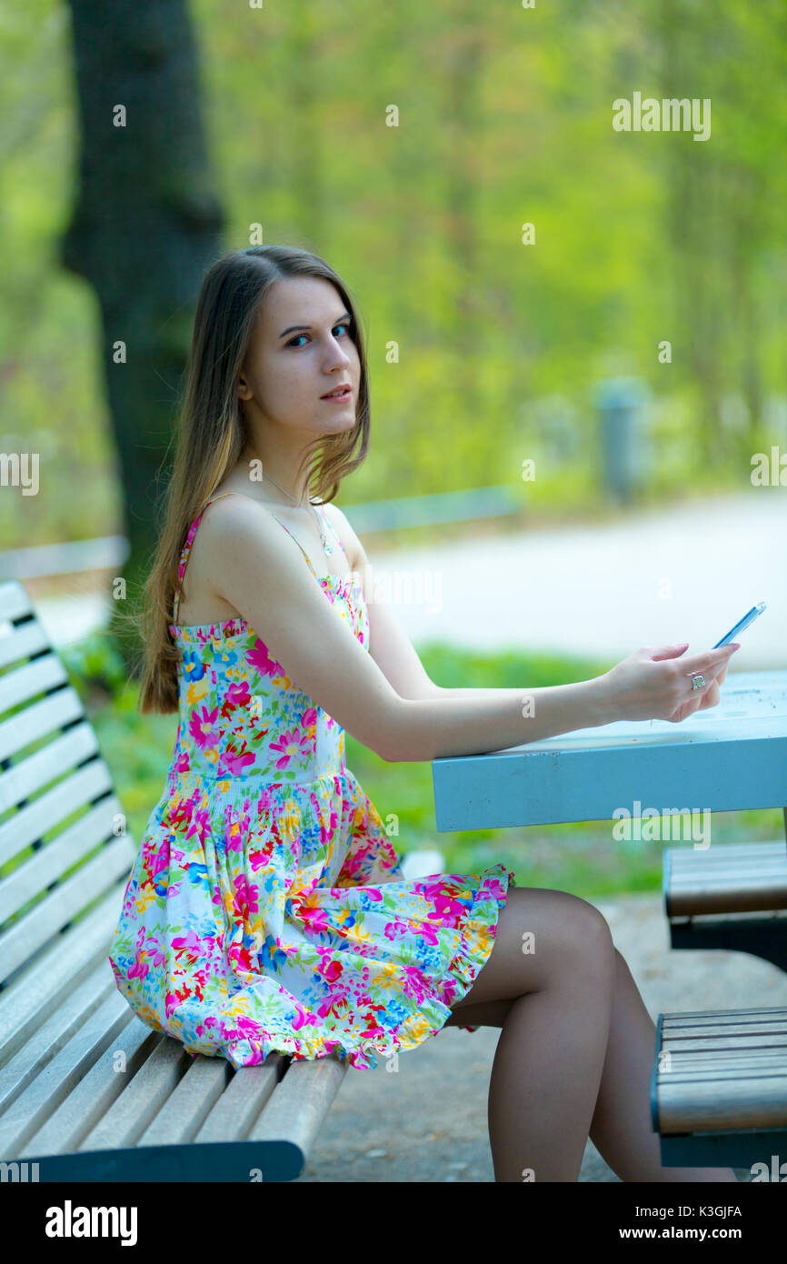 Long hair business woman hi-res stock photography and images - Page 3 -  Alamy