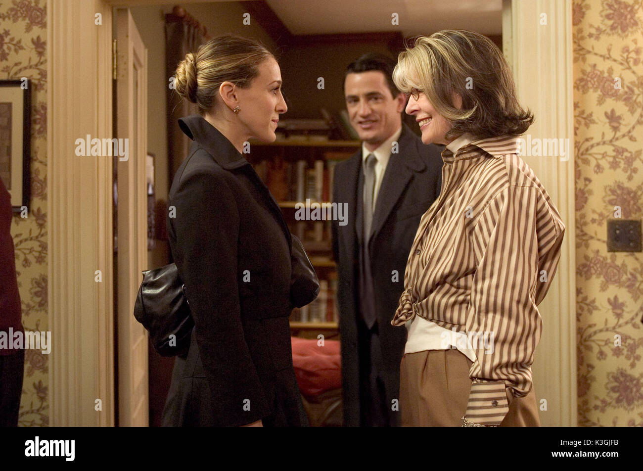 THE FAMILY STONE SARAH JESSICA PARKER, DERMOT MULRONEY, DIANE KEATON