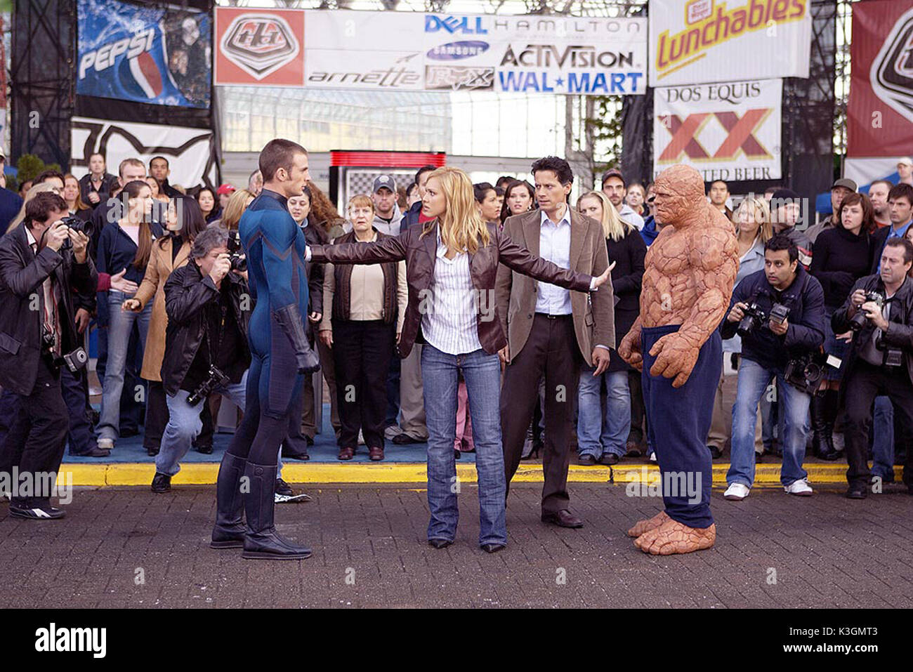 FANTASTIC FOUR CHRIS EVANS as The Human Torch, JESSICA ALBA as The Invisible Woman, IOAN GRUFFUDD as Mr. Fantastic, MICHAEL CHIKLIS as The Thing     Date: 2005 Stock Photo