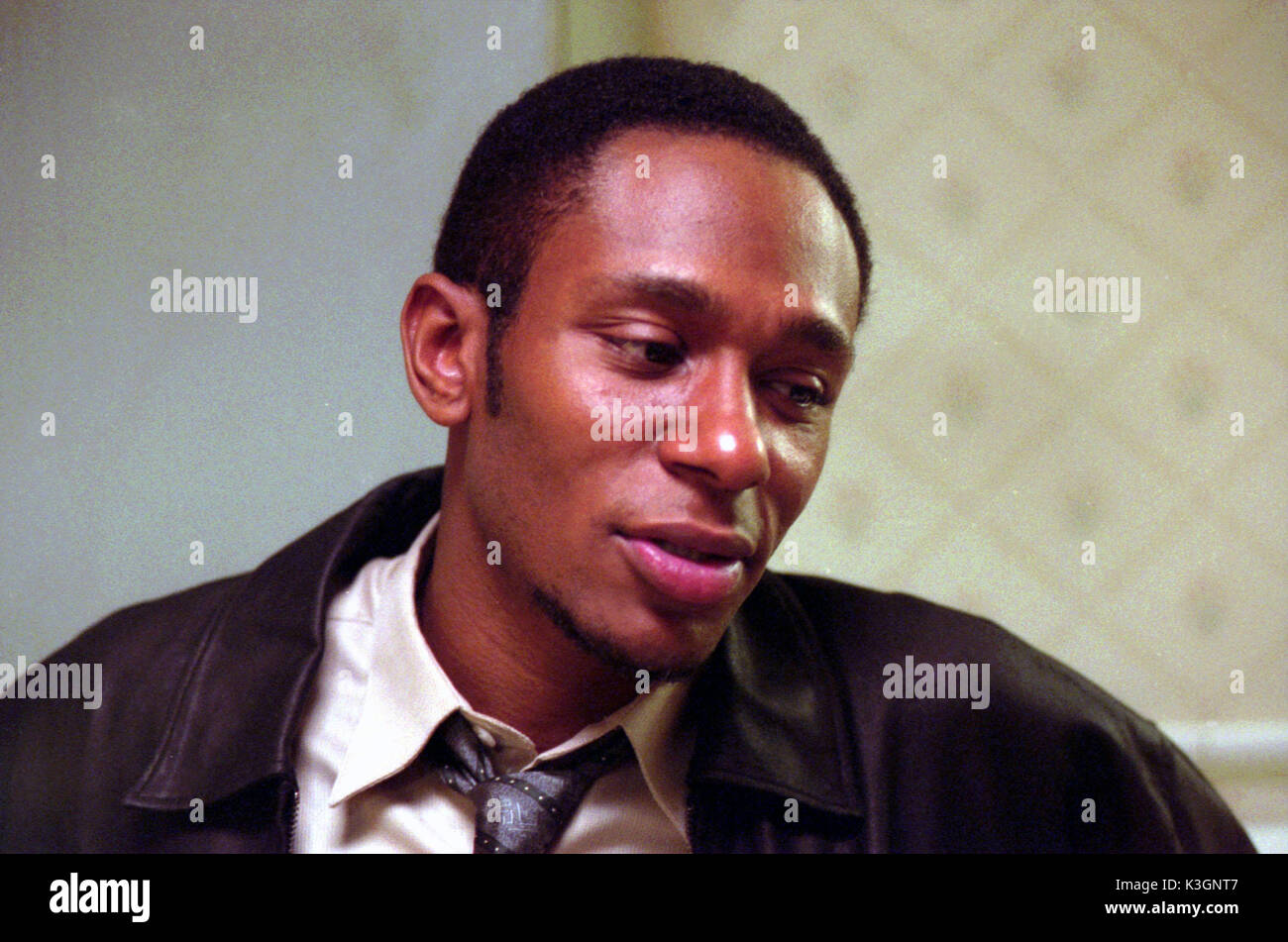Mos Def getting into a limousine with his family after arriving at LAX  airport Los Angeles, California - 29.10.09 Stock Photo - Alamy