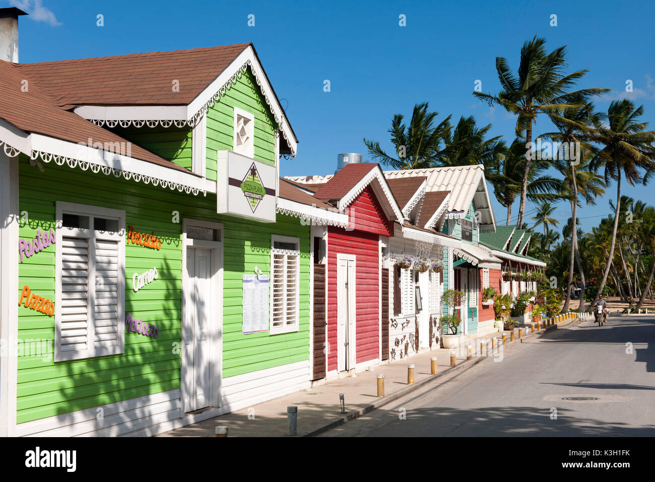 Las terrenas building hi-res stock photography and images - Alamy, image size:1300x956