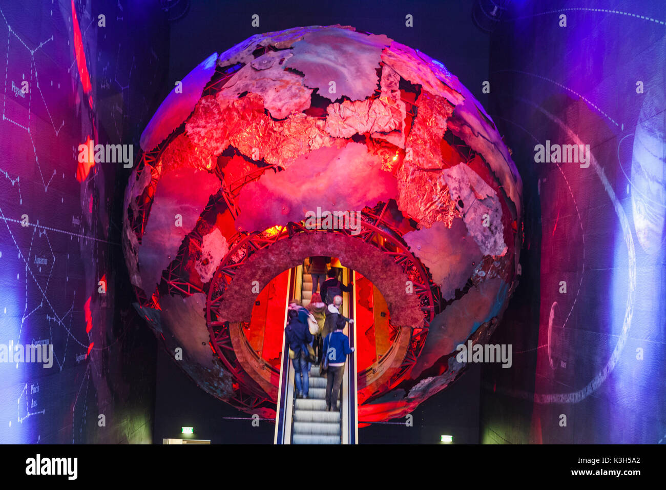 England, London, Kensington, Natural History Museum, Entrance to The Earth Galleries Stock Photo