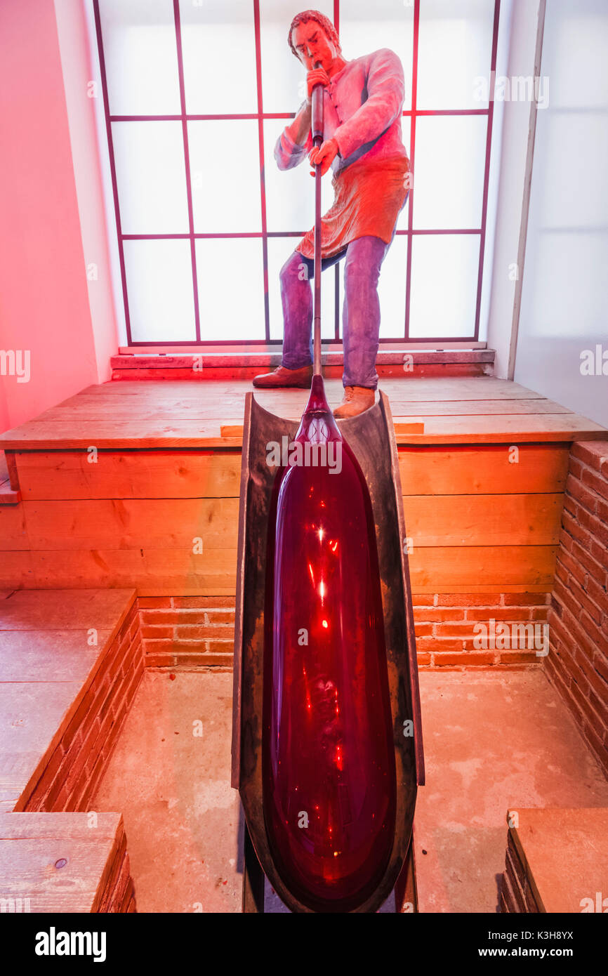 Glass blowing germany hires stock photography and images Alamy