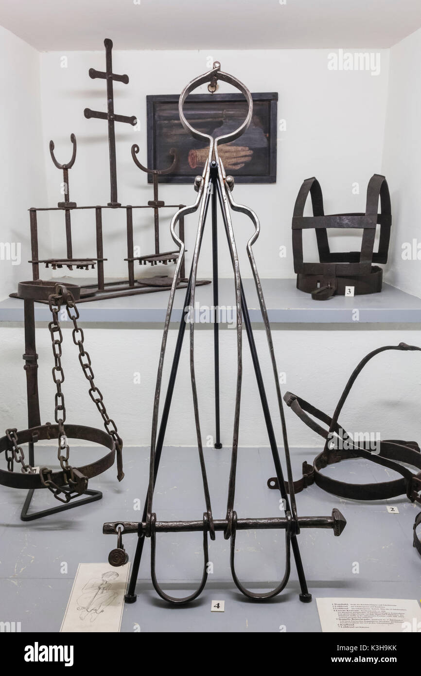 Germany, Bavaria, Romantic Road, Rothenburg-ob-der-Tauber, Kriminal Museum, Display of Medieval Torture Devices Stock Photo