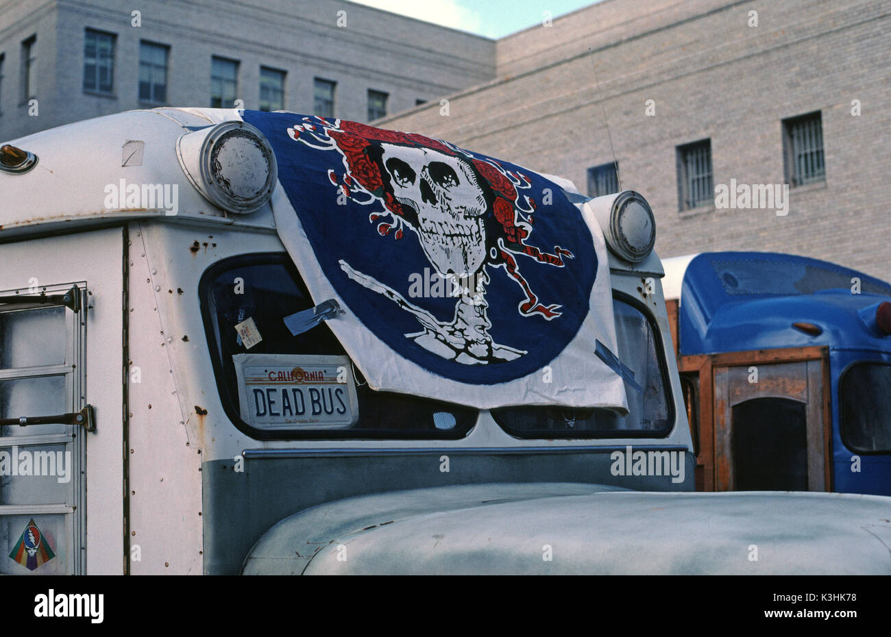 Grateful Dead fans, Dead Heads, bus, parked in San Francisco for a concert, California, 1985 Stock Photo