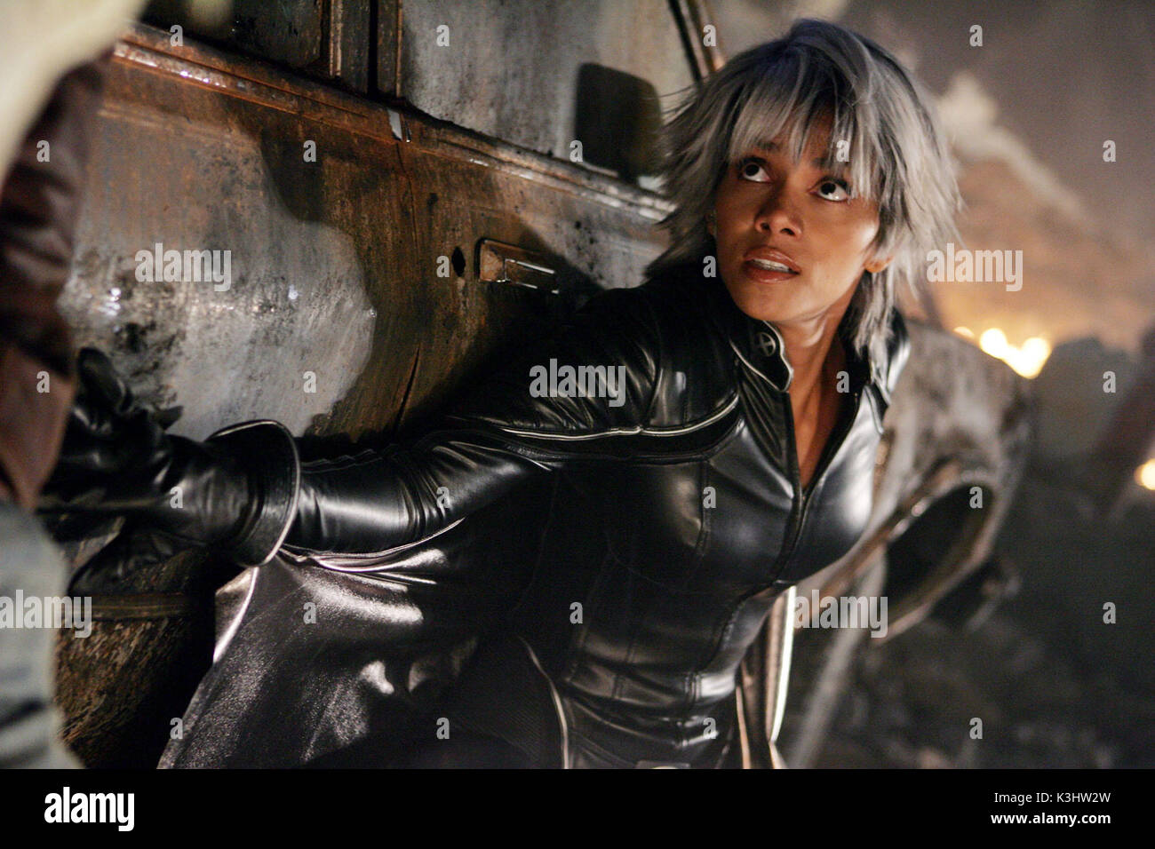 X-MEN: THE LAST STAND HALLE BERRY Stock Photo - Alamy