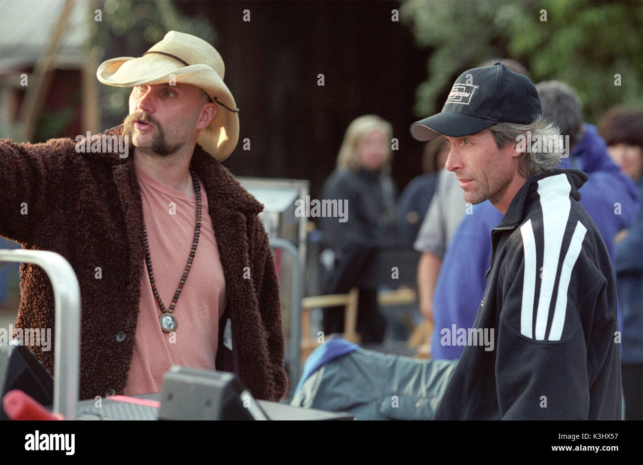 THE TEXAS CHAINSAW MASSACRE  Director MARCUS NISPEL, Producer MICHAEL BAY     Date: 2003 Stock Photo