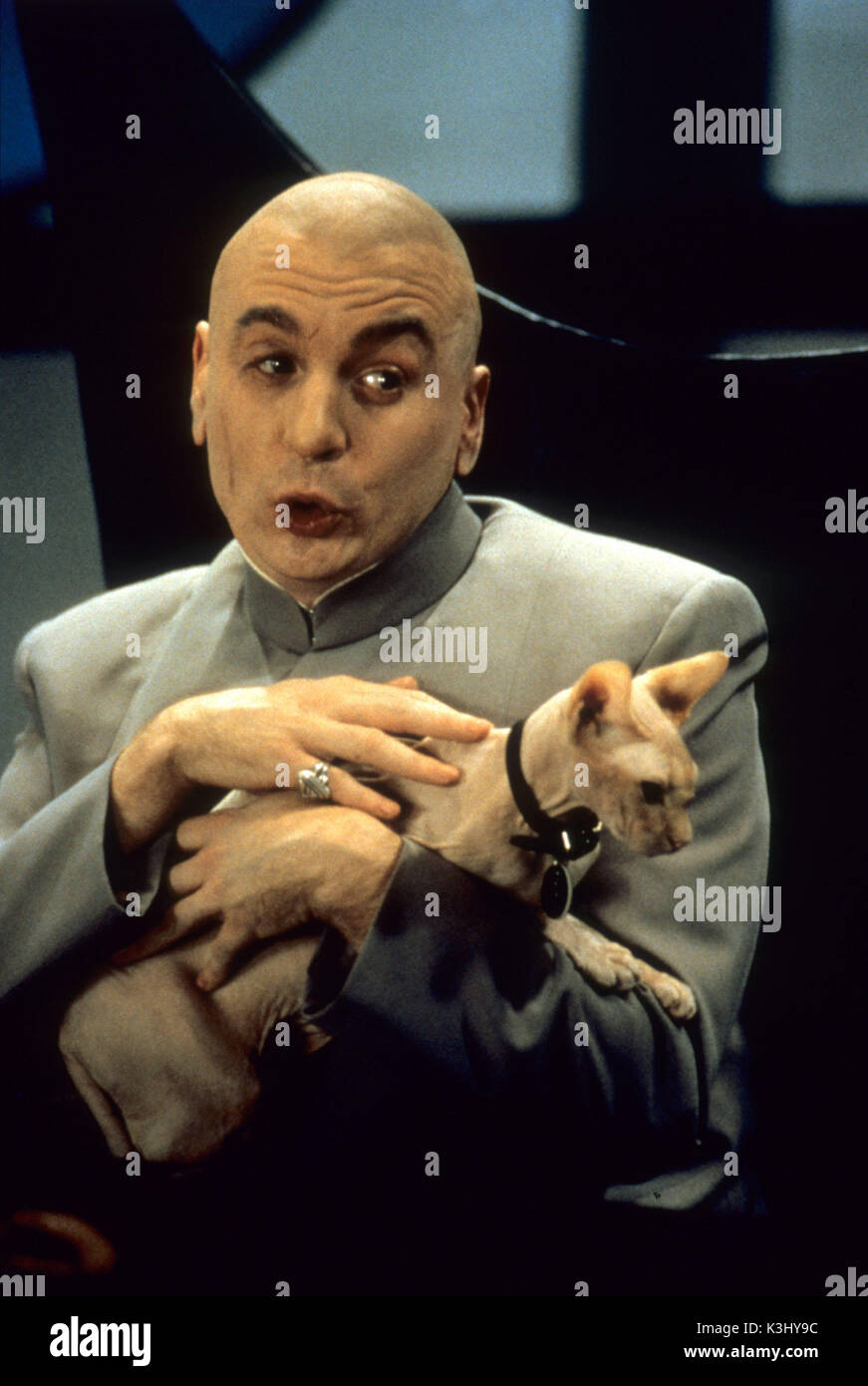 AUSTIN POWERS: THE SPY WHO SHAGGED ME MIKE MYERS as Dr Evil     Date: 1999 Stock Photo